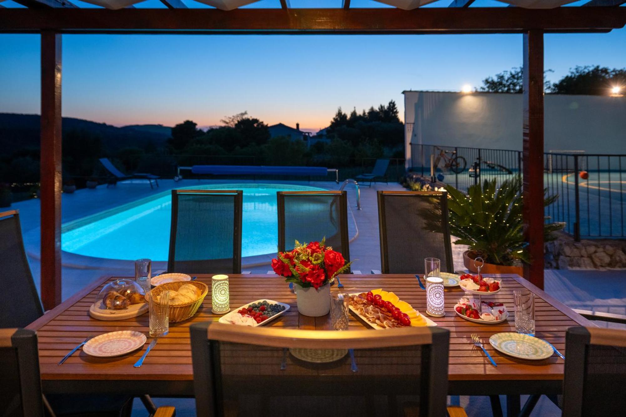 Villa Plenca - Heated Pool ! Sibenik Ngoại thất bức ảnh