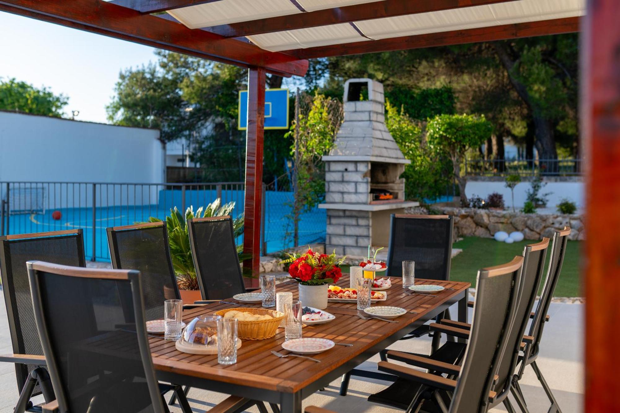 Villa Plenca - Heated Pool ! Sibenik Ngoại thất bức ảnh