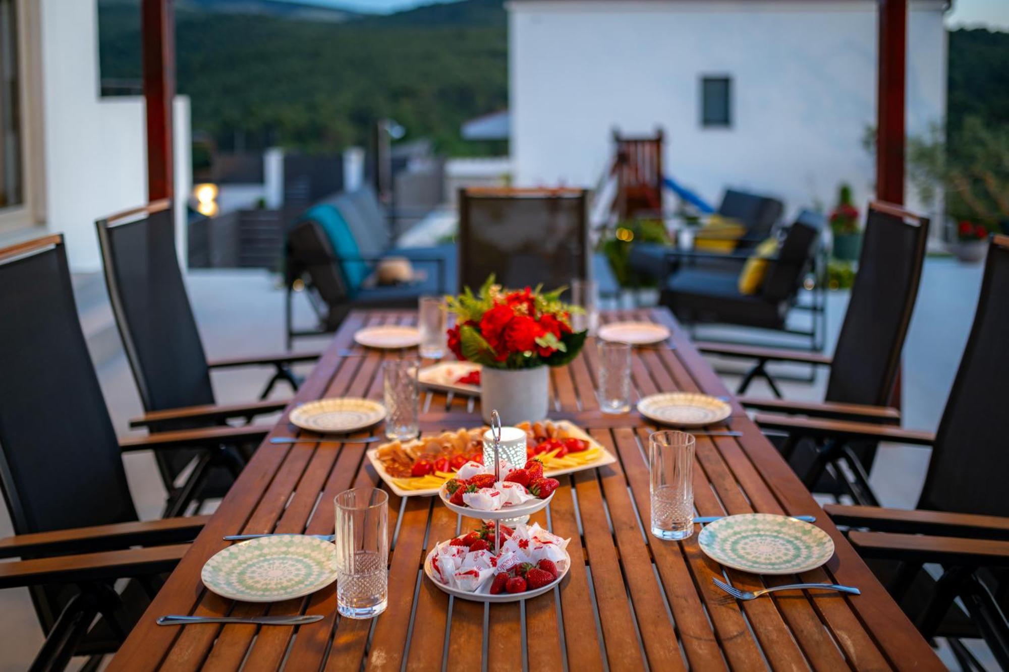 Villa Plenca - Heated Pool ! Sibenik Ngoại thất bức ảnh